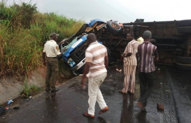 2 Nurses Die, 16 Others Injured In Ogun Road Accident